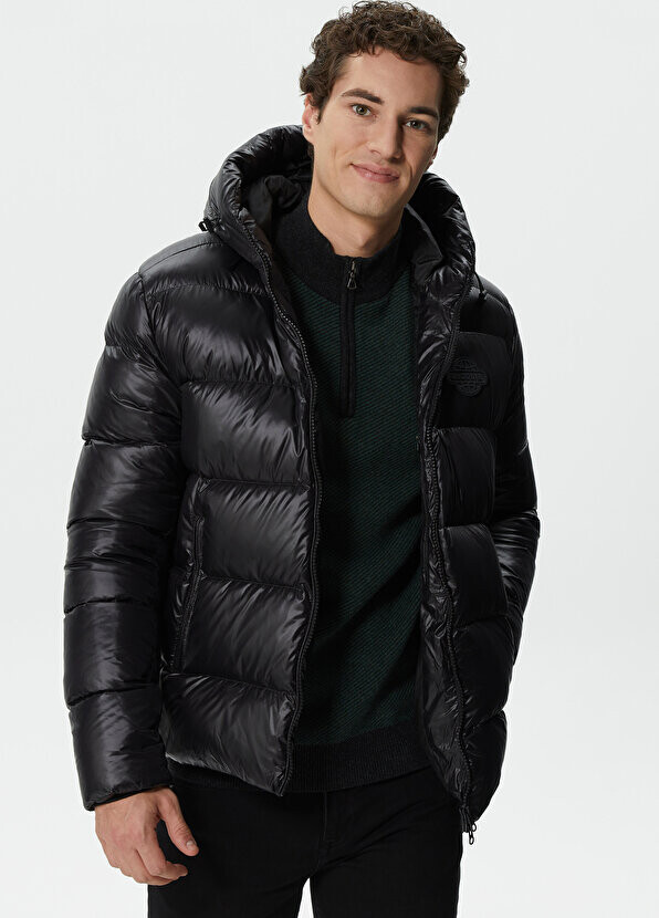 

Черное стеганое мужское пальто с капюшоном Lacoste, Черный
