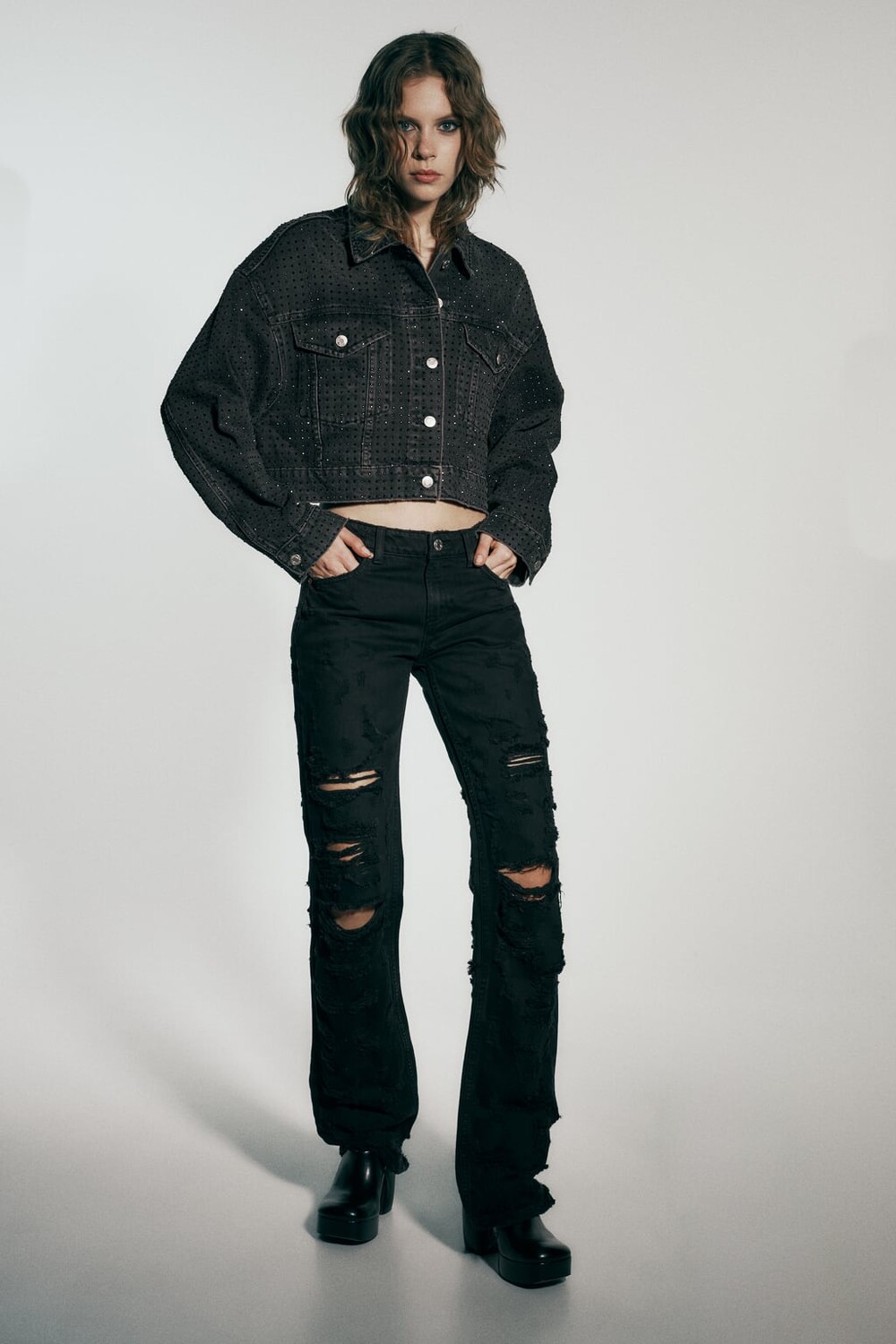

Укороченная джинсовая куртка trf со стразами ZARA, черный