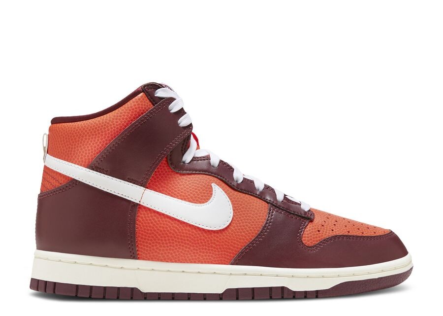 

Кроссовки Nike Wmns Dunk High, цвет Be True To Her School