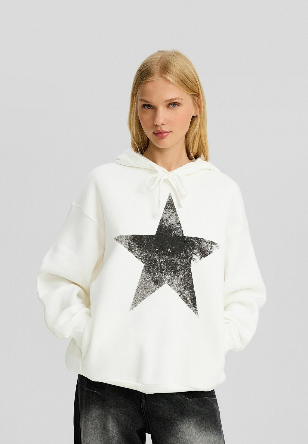 

Толстовка Bershka, белый