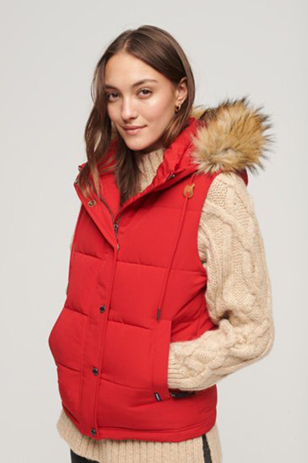 

Эверест в искусственном мехе Superdry, красный