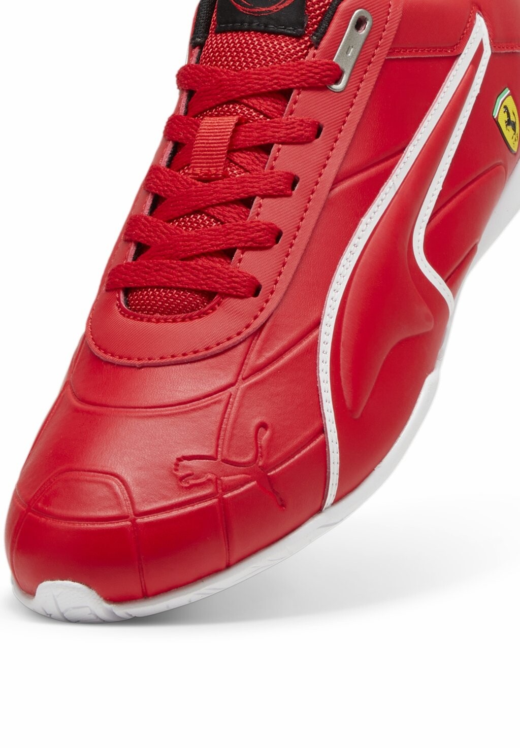

Кроссовки SCUDERIA FERRARI TUNE CAT Puma, красный