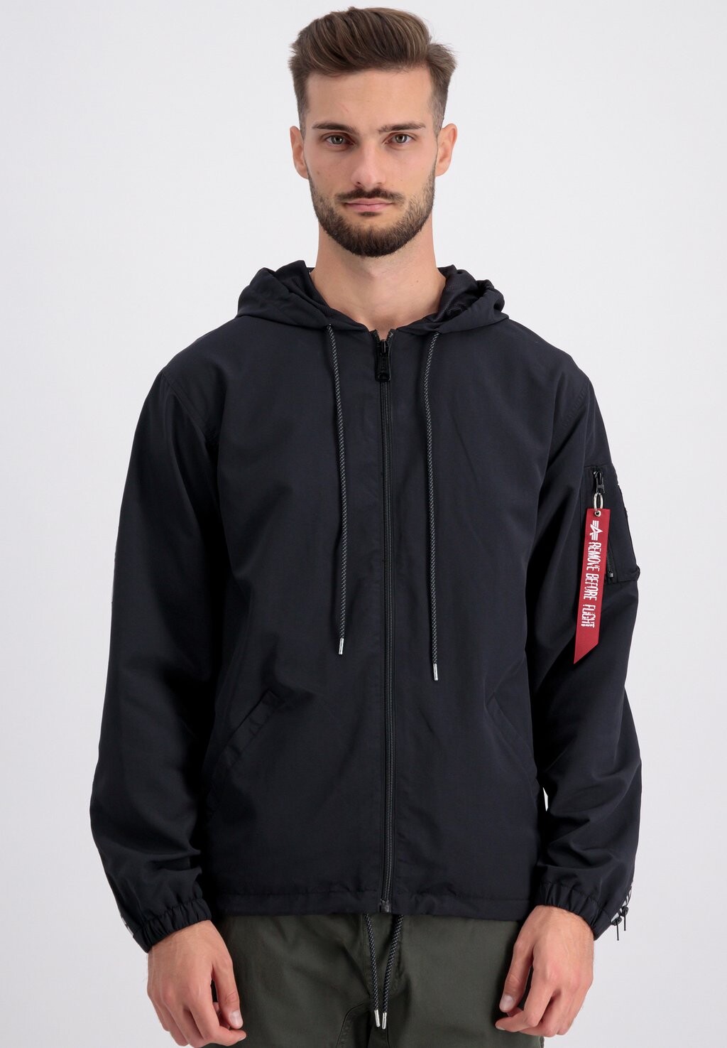

Демисезонная куртка Alpha Industries, черный