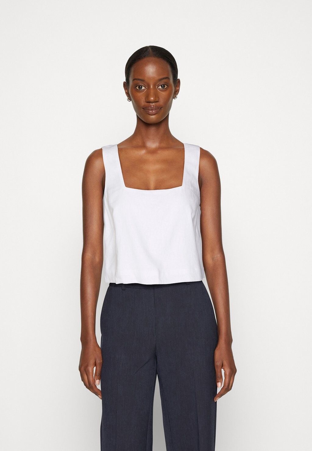 

Топ Bare Easy Abercrombie & Fitch, цвет brilliant white