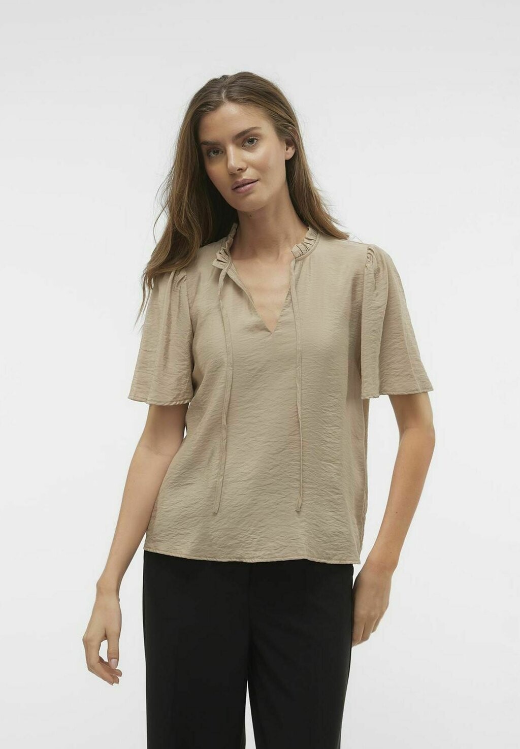 

Блузка Vero Moda, цвет silver mink