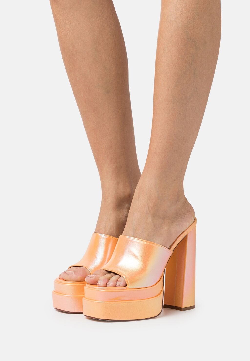 

Шлепанцы Simmi London