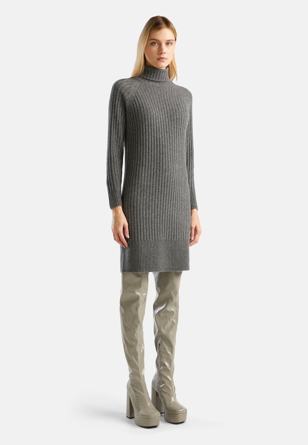 

Трикотажное платье With Mock Neck United Colors of Benetton, цвет grey