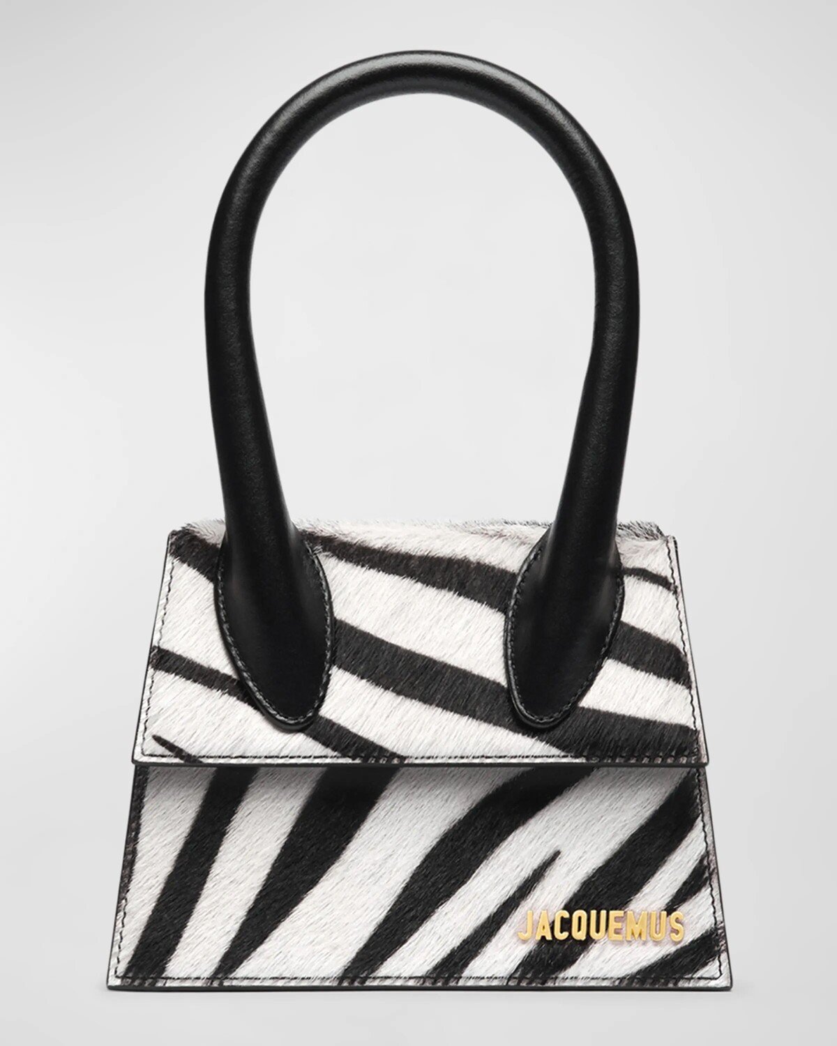 

Сумка Le Chiquito Moyen с верхней ручкой Jacquemus, цвет Black And White Zebra