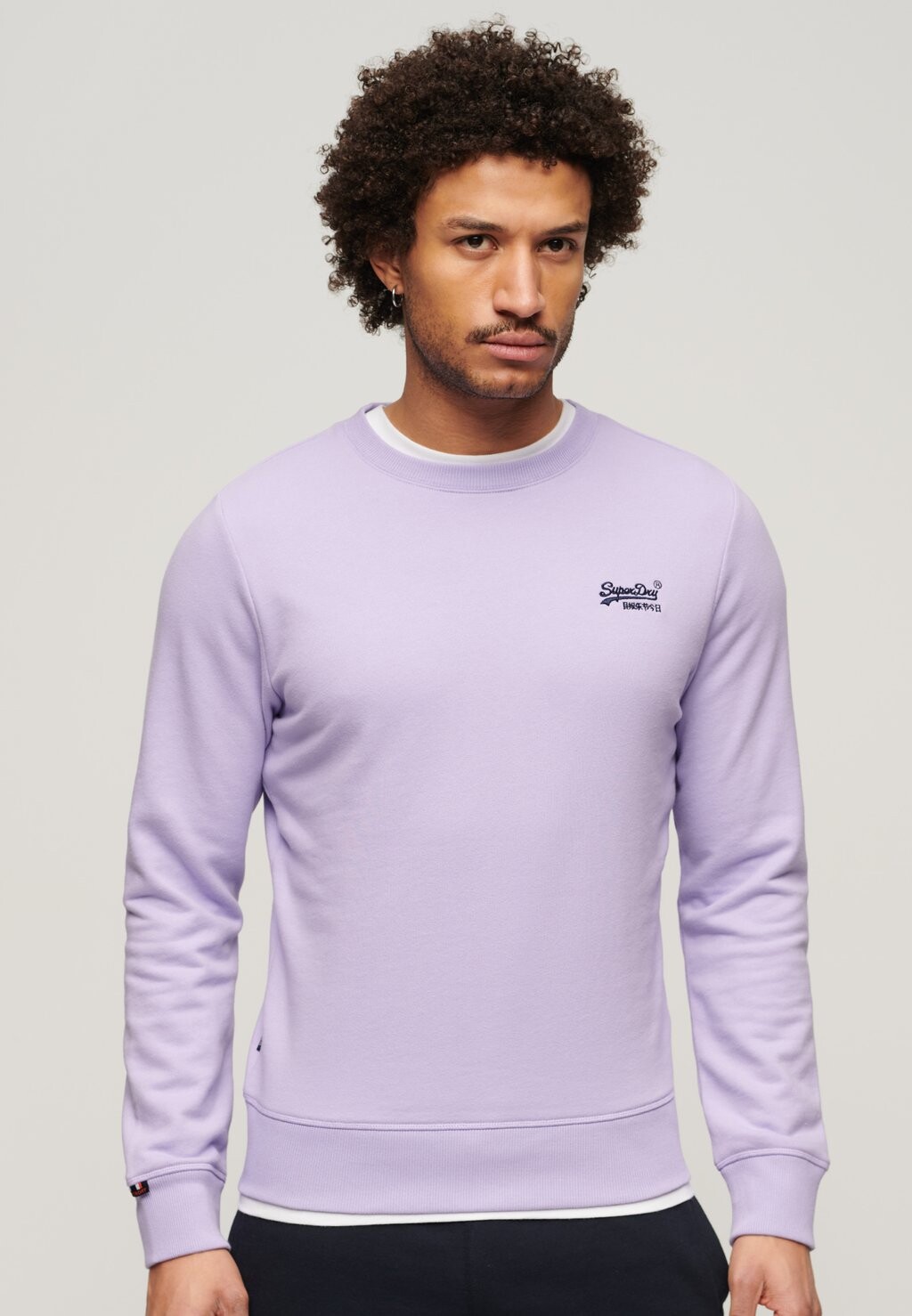 Толстовка ESSENTIAL LOGO CREW Superdry, цвет light lavender purple