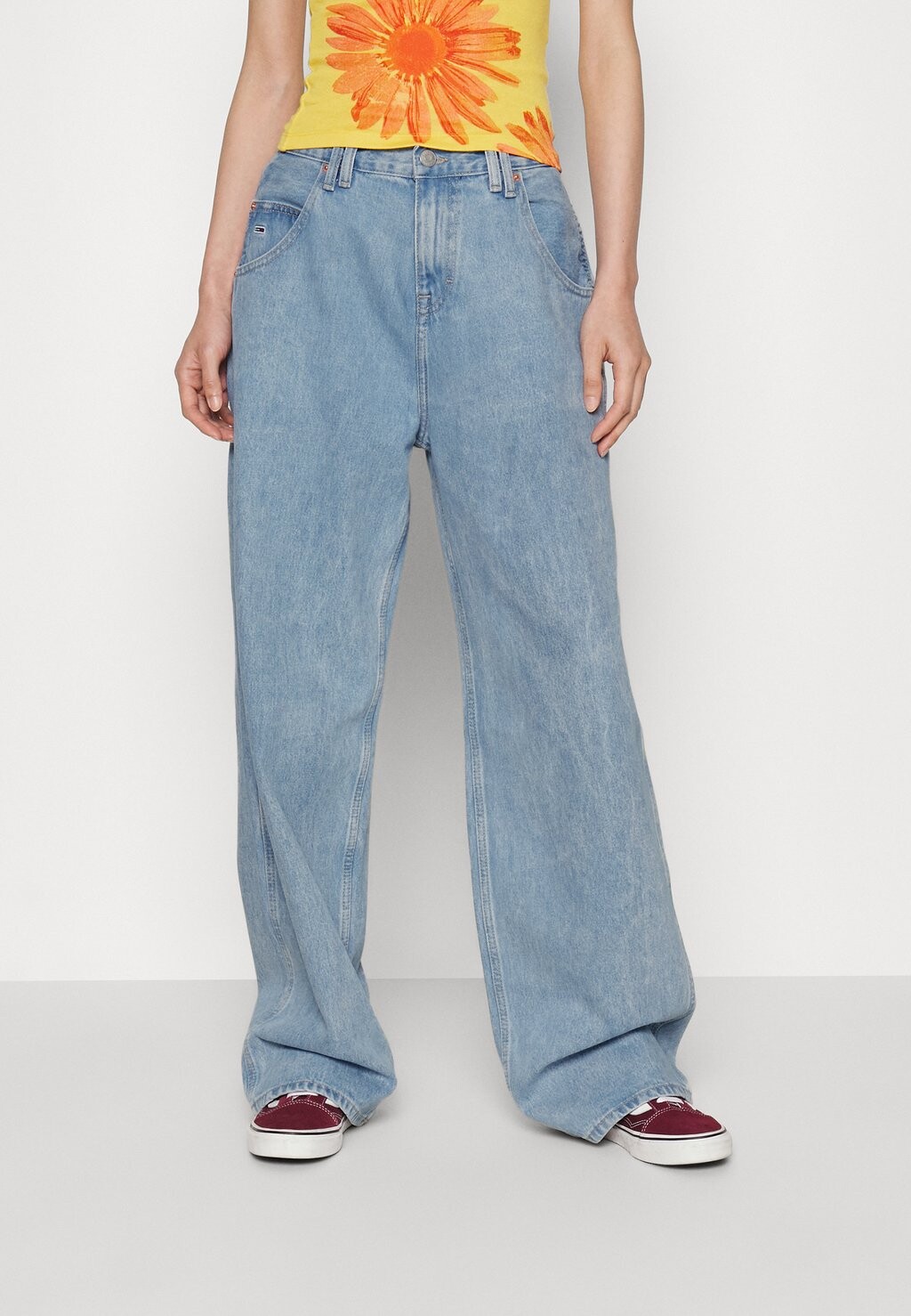 

Джинсы Baggy Tommy Jeans
