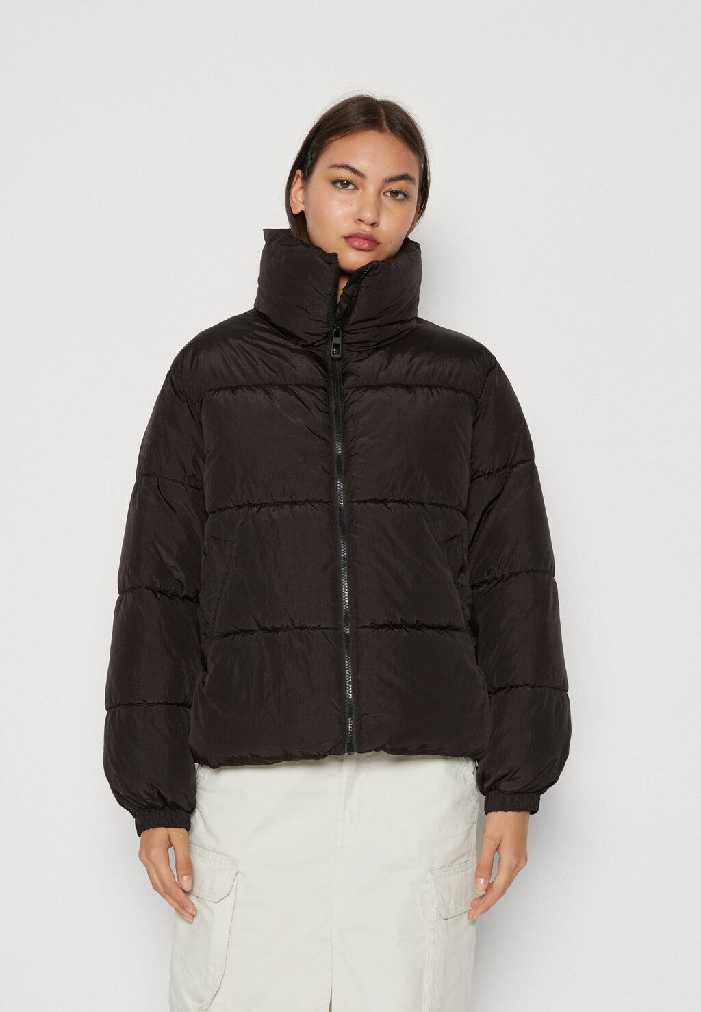 

Зимняя куртка ONLY ONLCALLIE PUFFER JACKET, черный