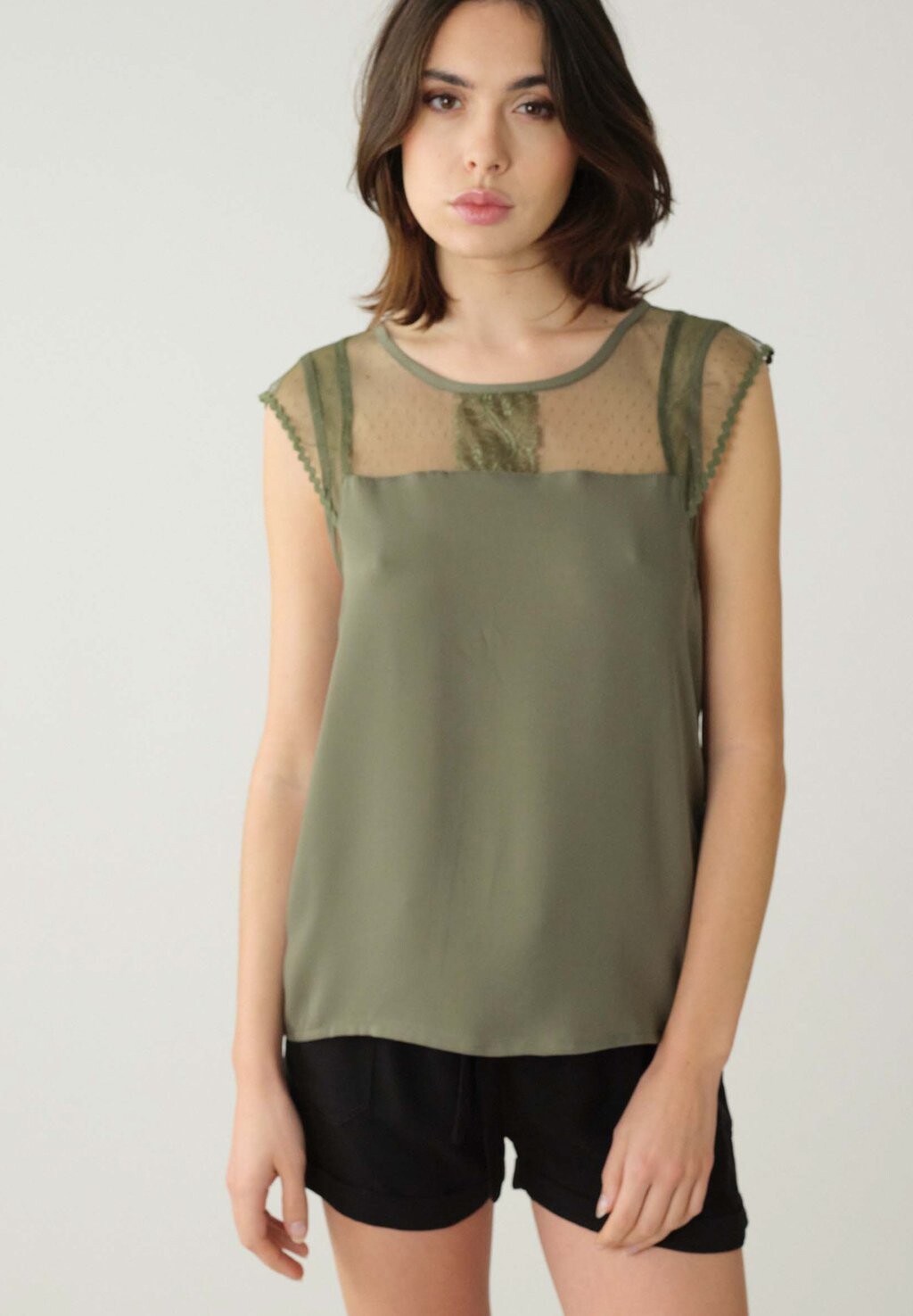 

Блузка SUE Deeluxe Original, цвет khaki