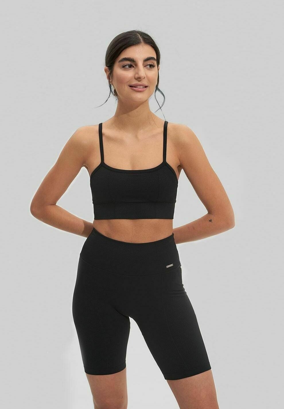 

Леггинсы LUXE HIGH SEAMLESS BIKER SHORT aim’n, цвет black