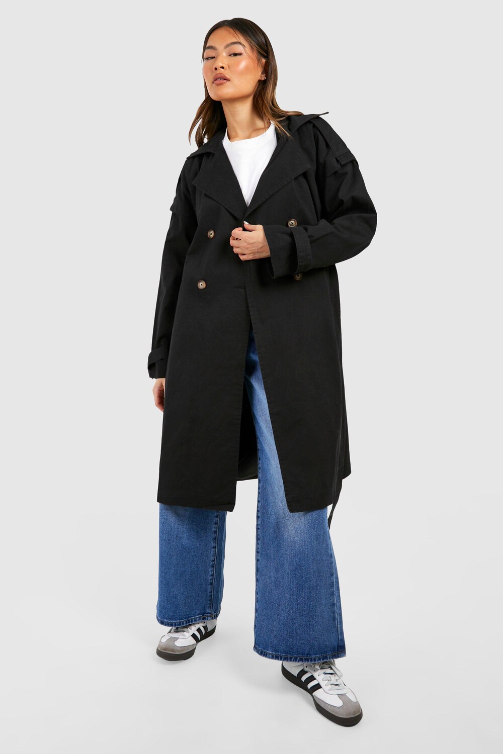 

Тренч с поясом и деталями на плечах boohoo, черный