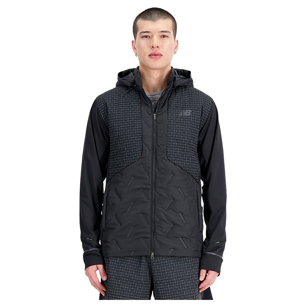 

Толстовка New Balance Impact Run Luminous Heat Full Zip, черный