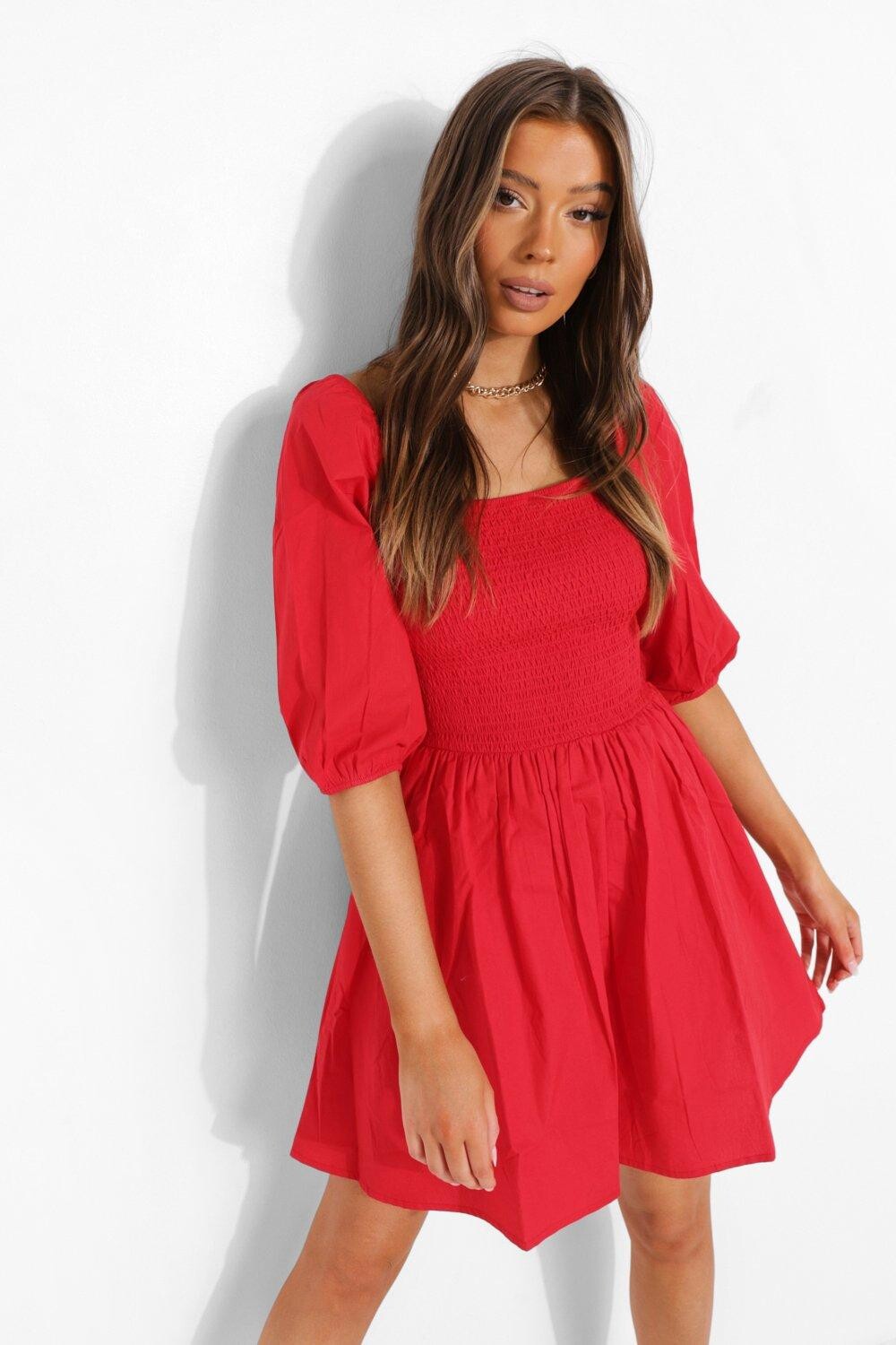 

Платье из хлопка с голубками Boohoo, красный