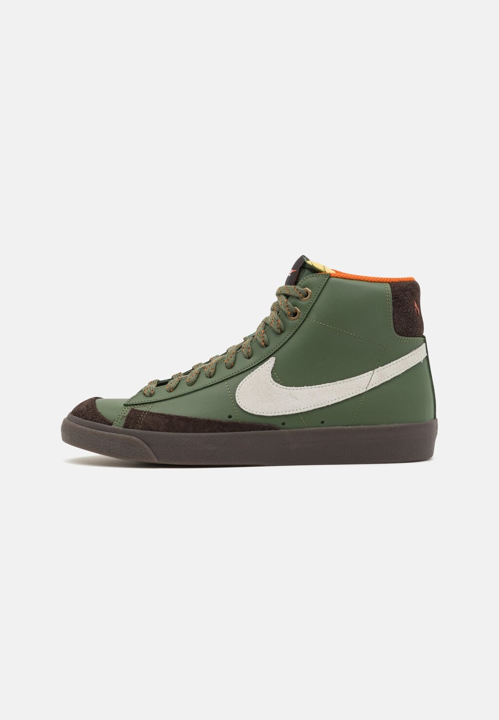 

Высокие кроссовки Nike Blazer Mid 77 Vntg Ff Unisex, оливковый армейский / белоснежный