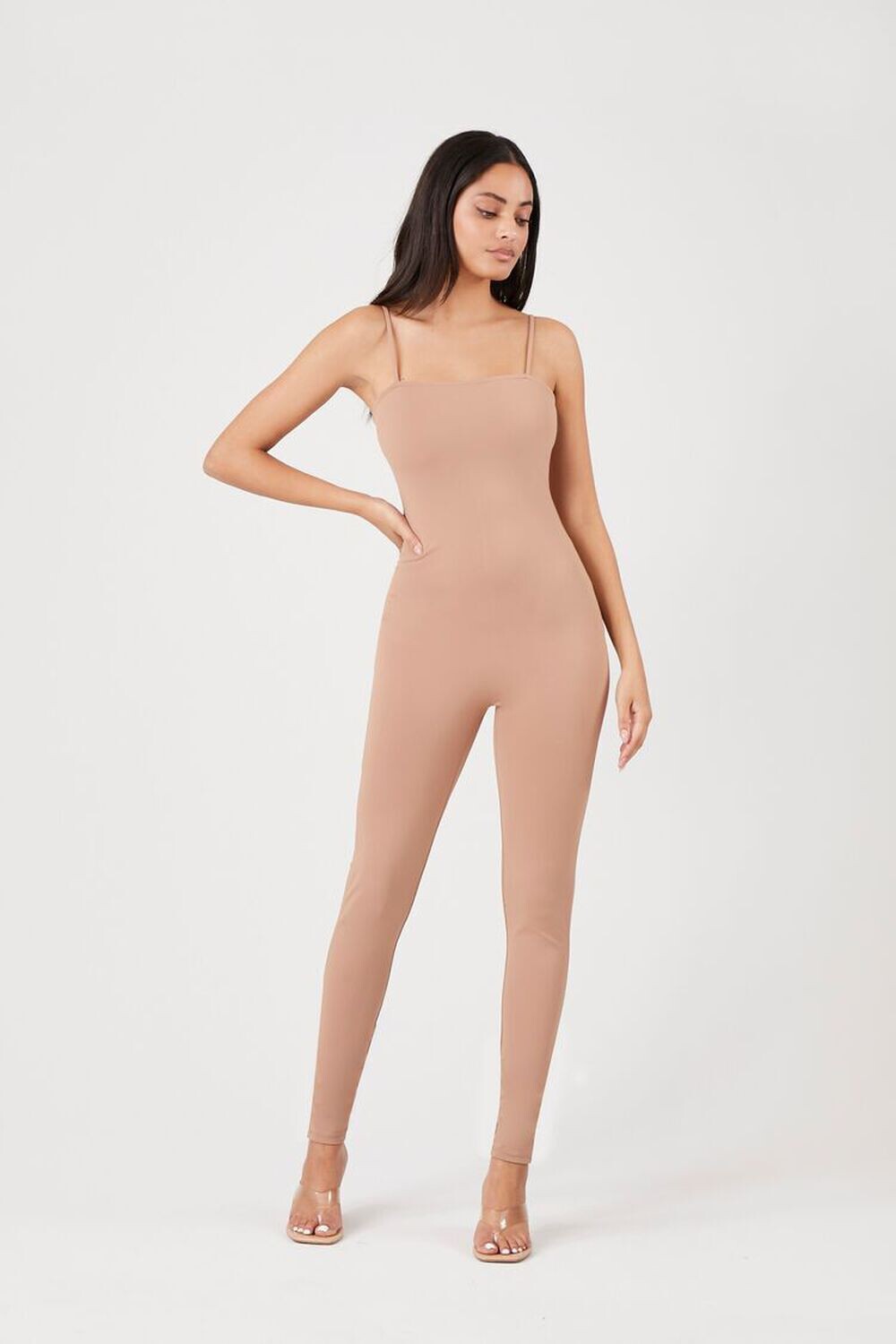 

Приталенный комбинезон на бретельках Forever 21