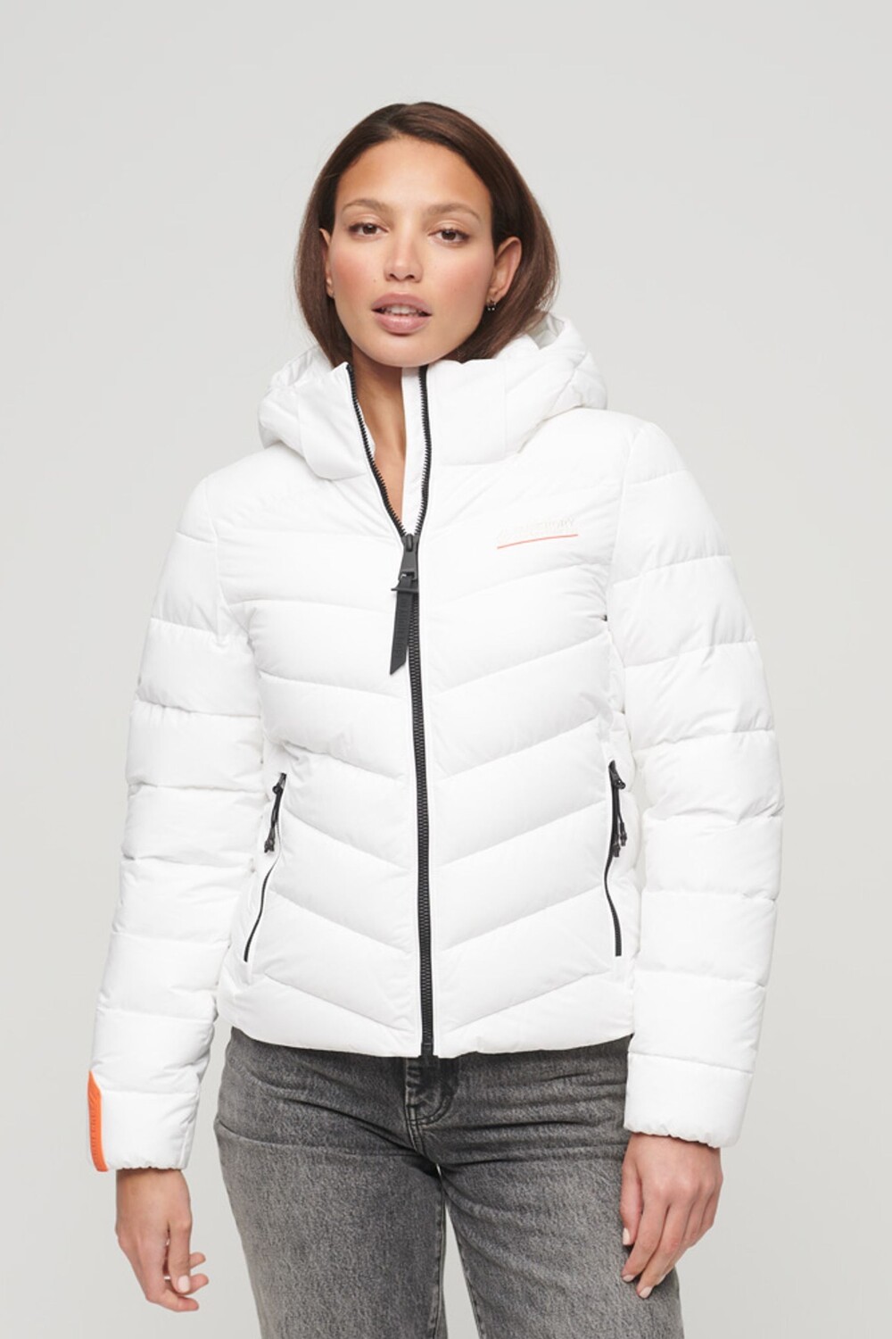 

Утепленная куртка с капюшоном из микрофибры Superdry, белый