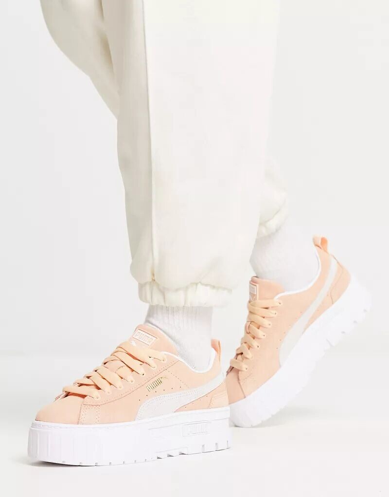 

Персиковые кроссовки на платформе PUMA Mayze