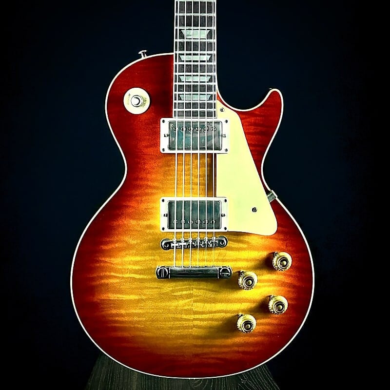 

Электрогитара Gibson 1959 Les Paul Standard Murphy Lab Ultra Light Aged