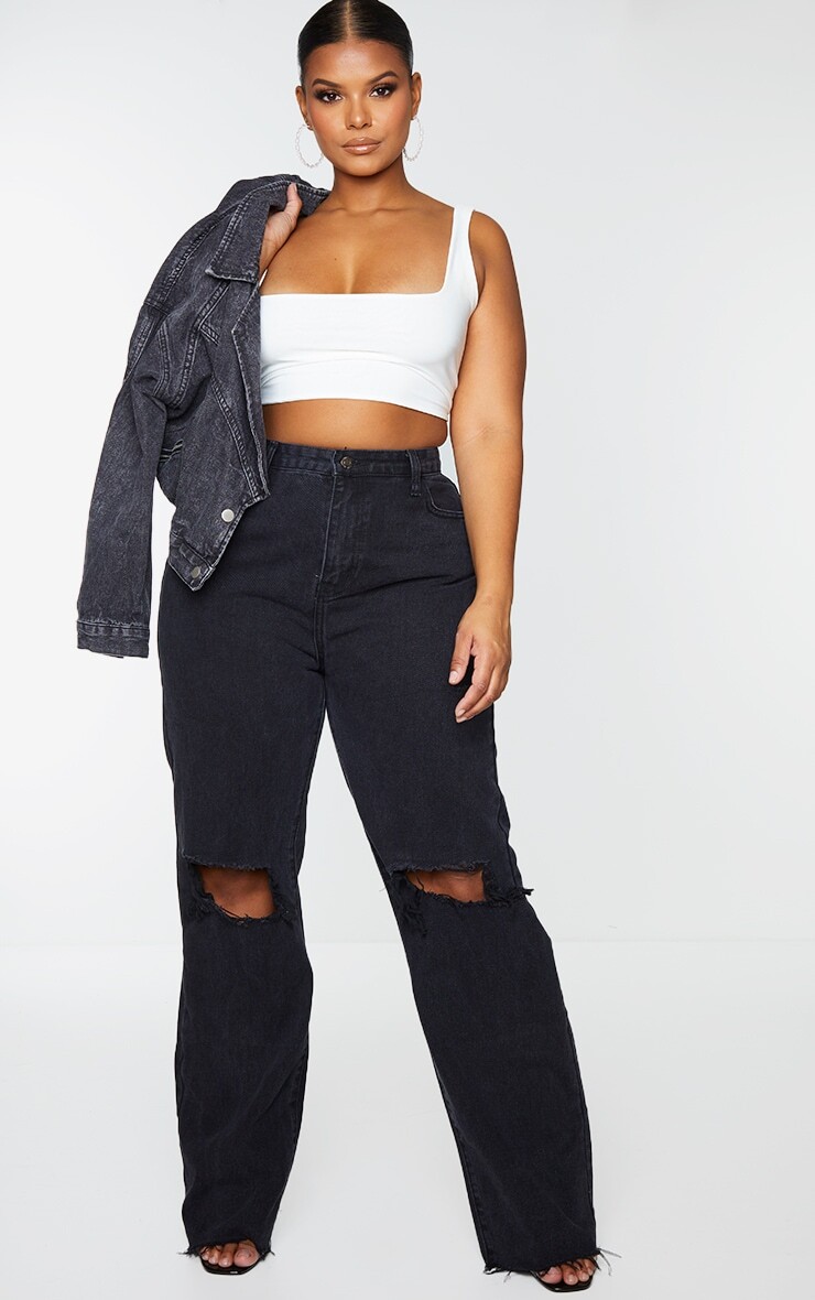 

PrettyLittleThing Плюс Черные рваные длинные прямые джинсы