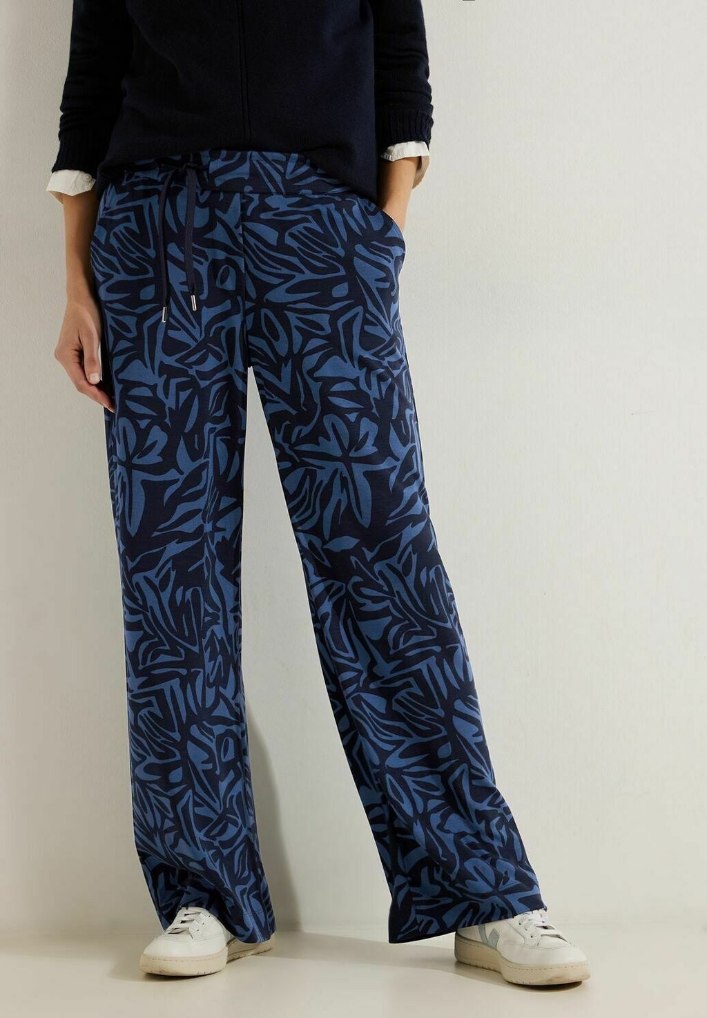 

Брюки LOOSE FIT MIT MUSTER Cecil, цвет blau