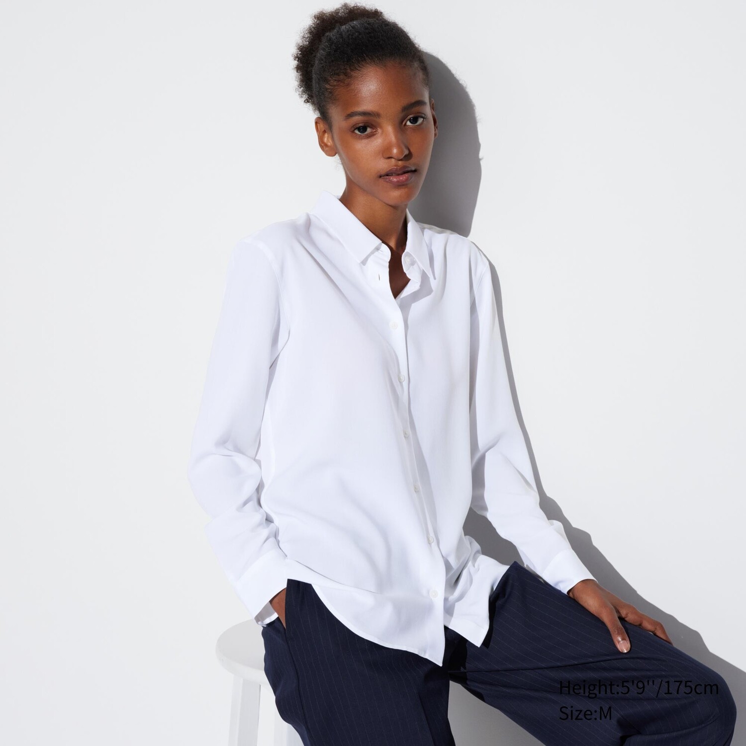 

Блузка UNIQLO из искусственного шелка с длинными рукавами, белый