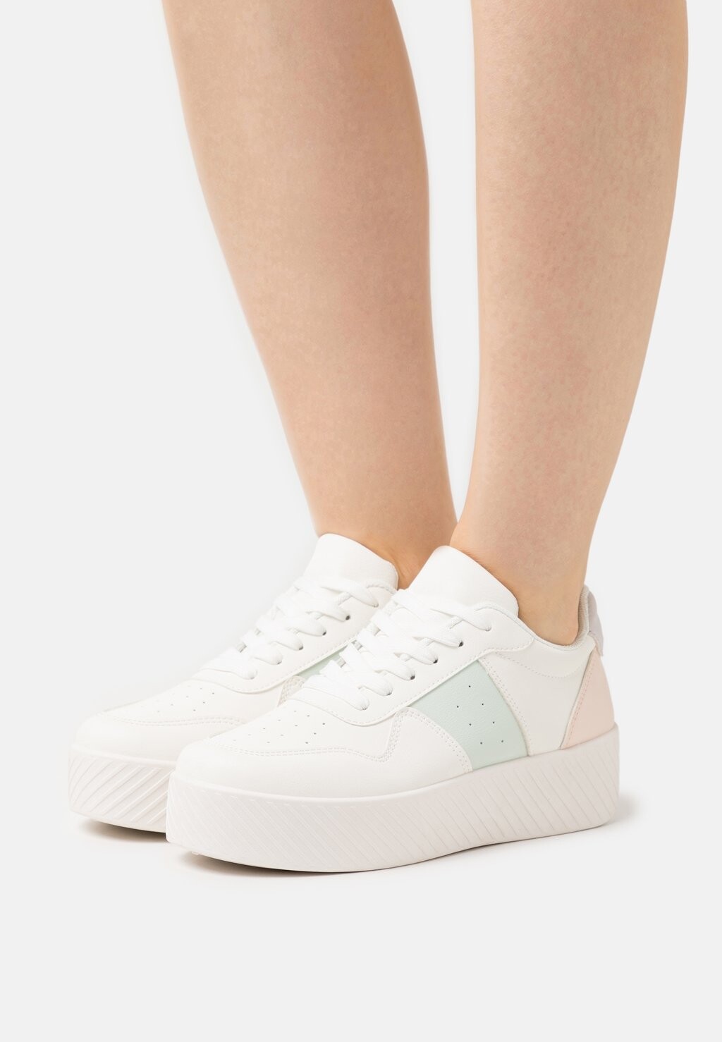 

Кроссовки Rubi Shoes by Cotton On