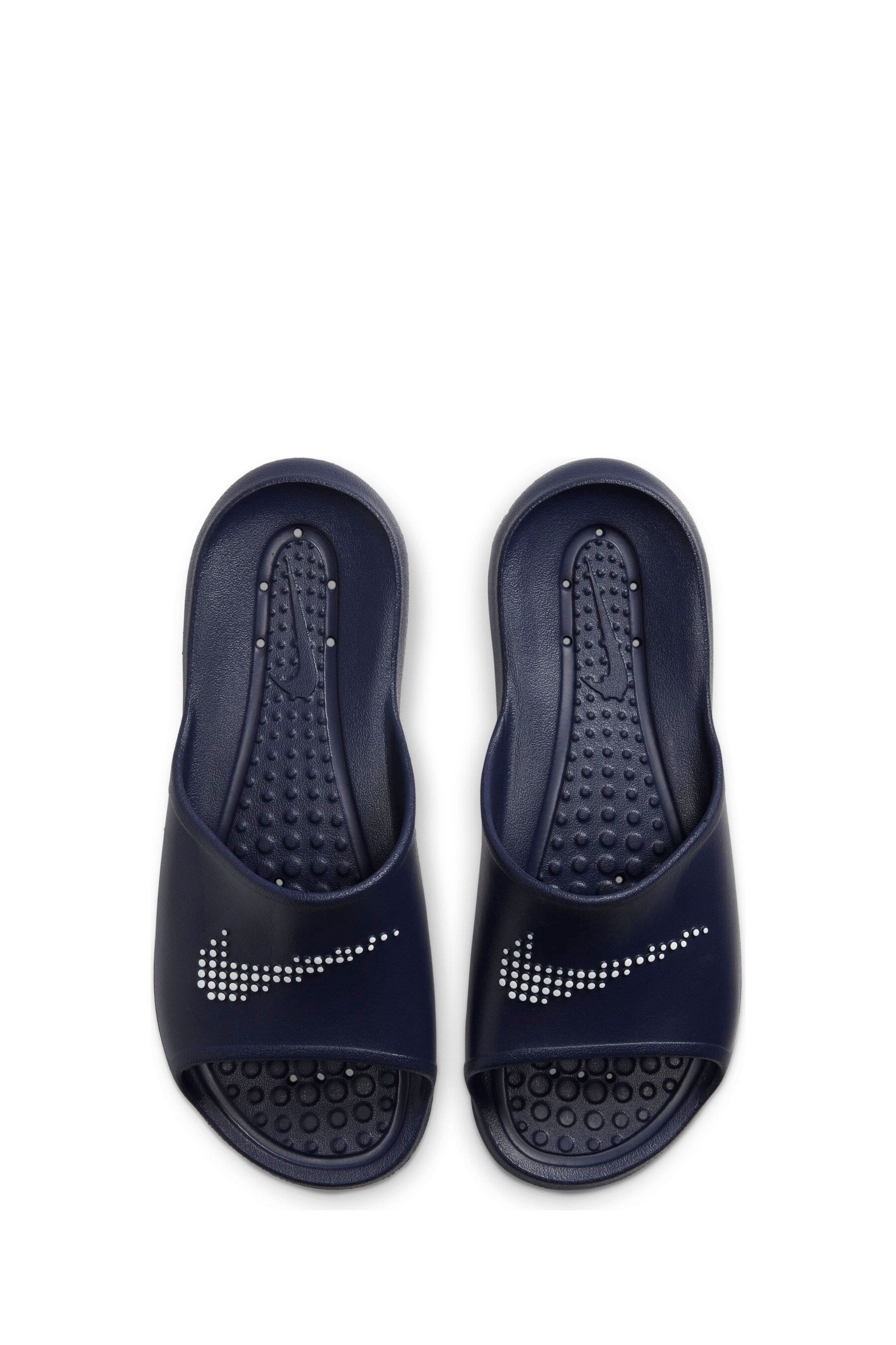 Тапочки найк. Пантолеты мужские Nike Victori one Shower Slide cz5478 черный. Мужские сланцы Nike Victori one. Мужские шлепанцы Nike Victory one. Шлепанцы Nike Victori one Shower Slide.