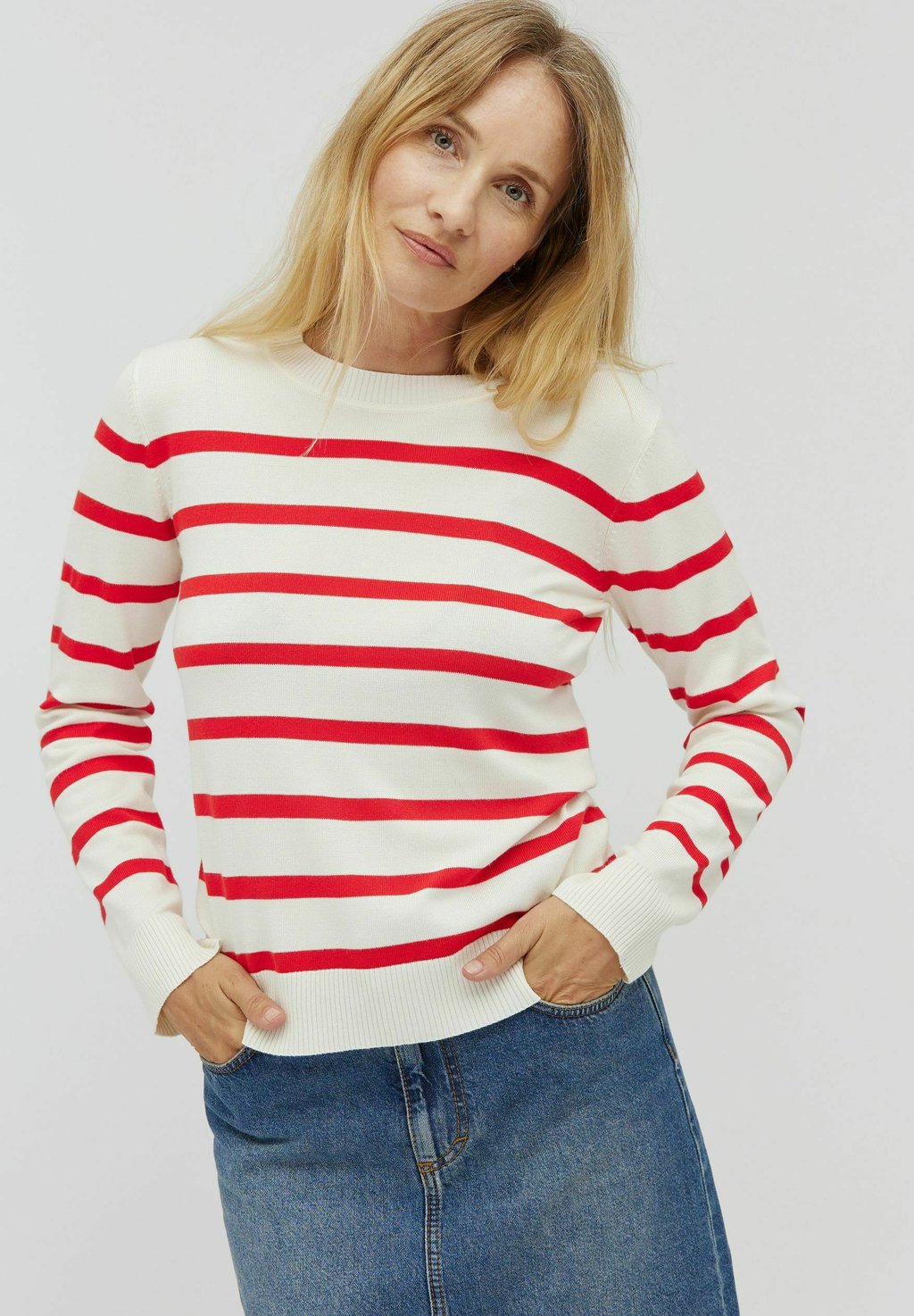 Вязаный свитер CANA mbyM, цвет sugar flame stripe