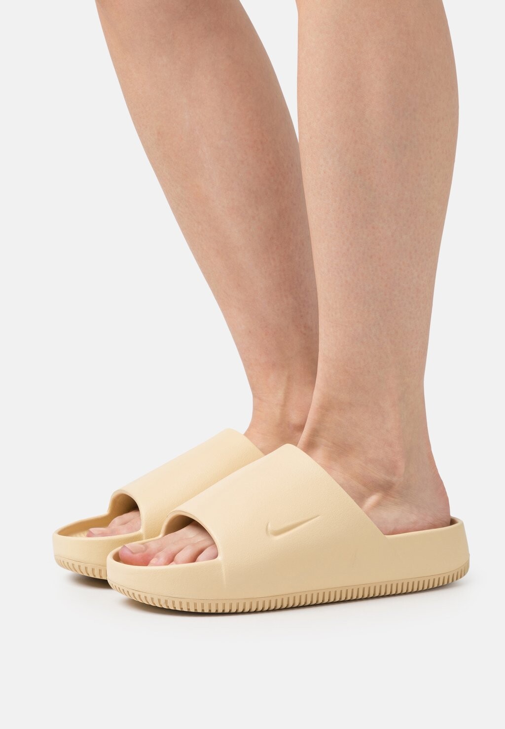 

Шлепанцы Nike