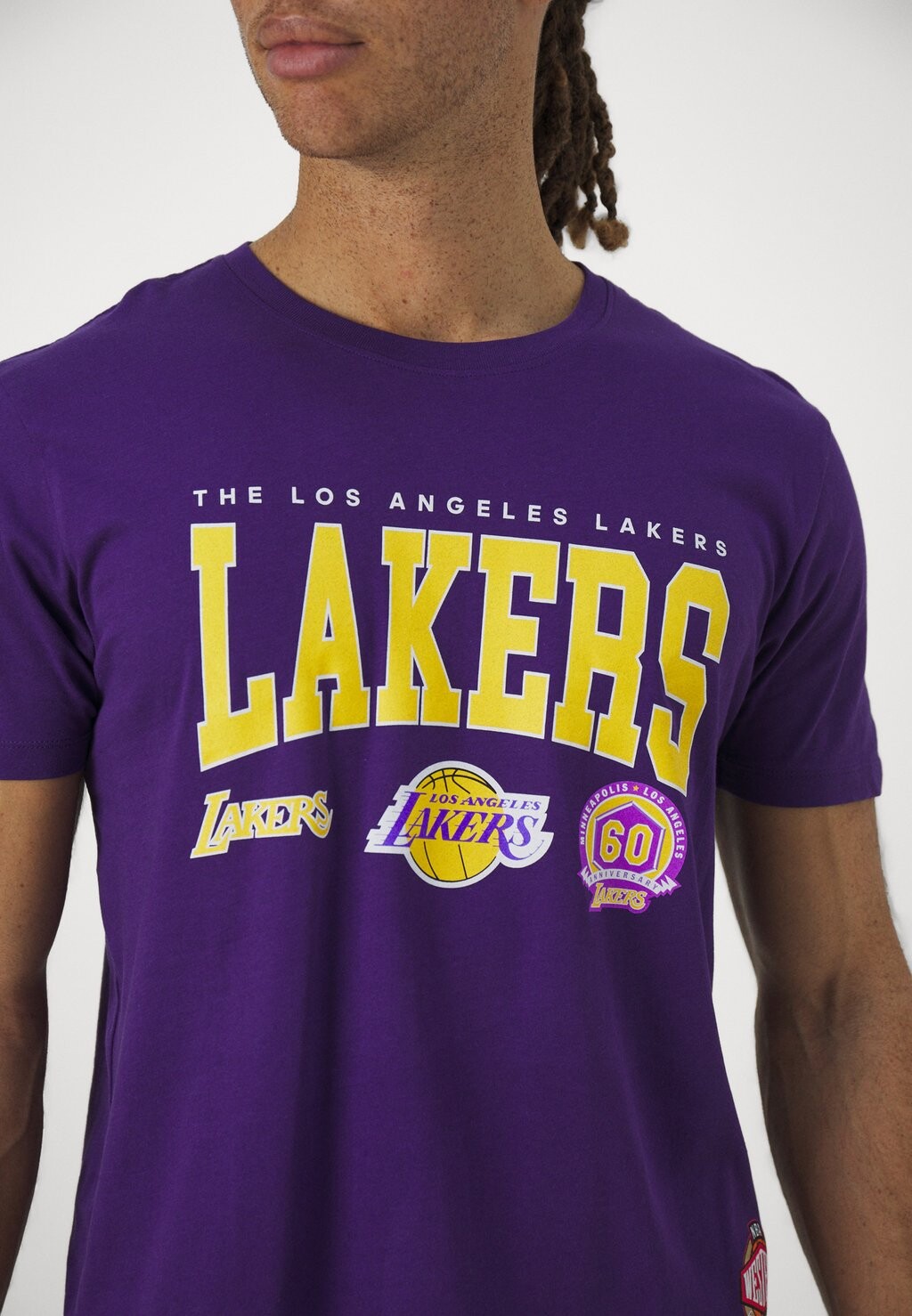 

Команда Nba Champ Stack Tee Mitchell & Ness, фиолетовый