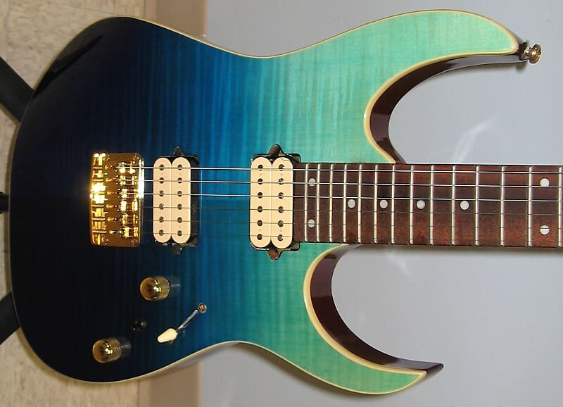 

Электрогитара Ibanez RG421HPFM-BRG High Performance Blue Reef Gradation 2021