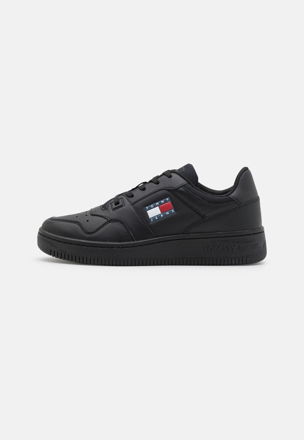 

Кроссовки Tommy Jeans Retro Basket, черный