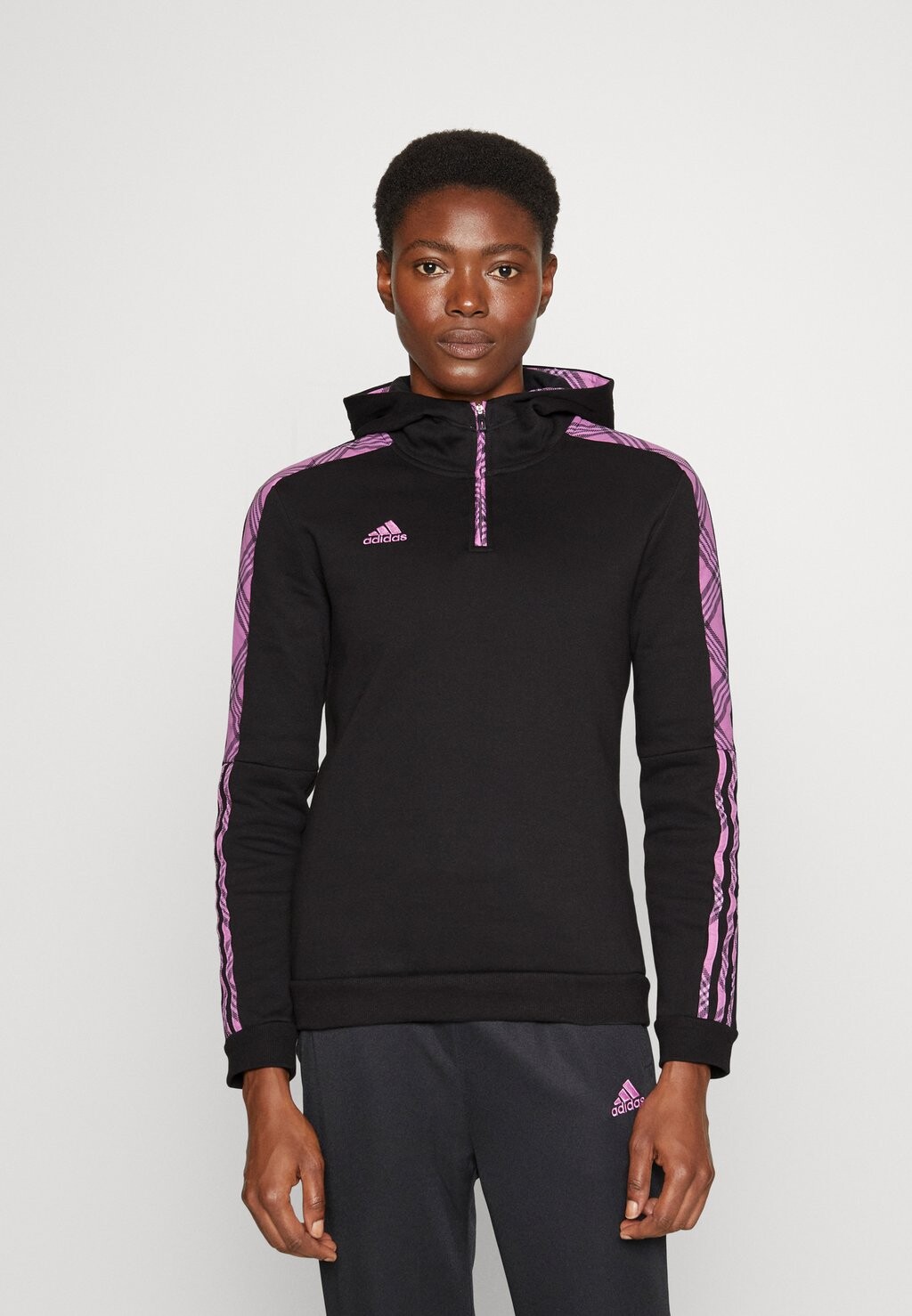 

Толстовка с капюшоном Adidas, Черный