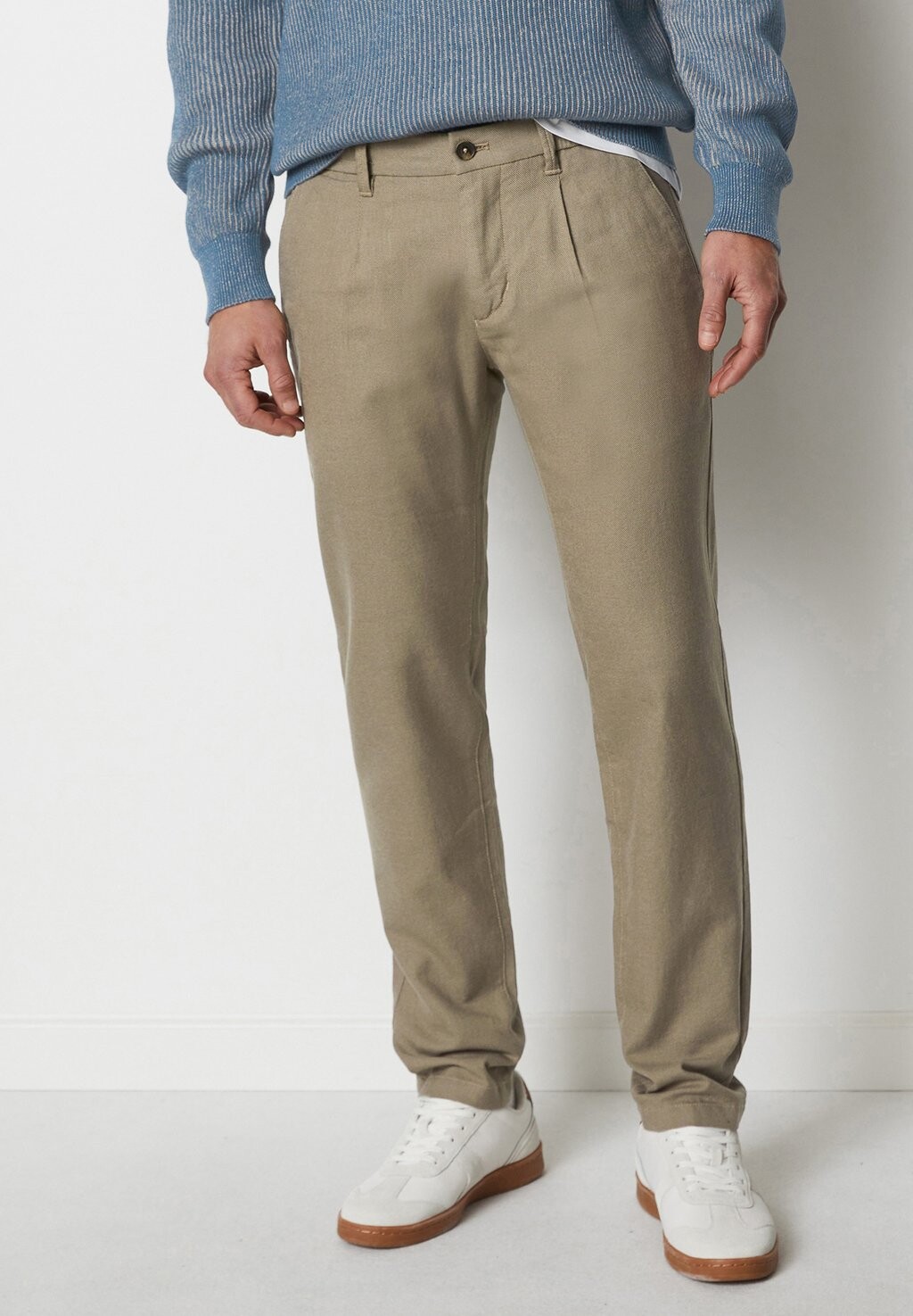 

Чино MIT BUNDFALTEN-DETAILS Marc O'Polo, цвет multi ashergreen