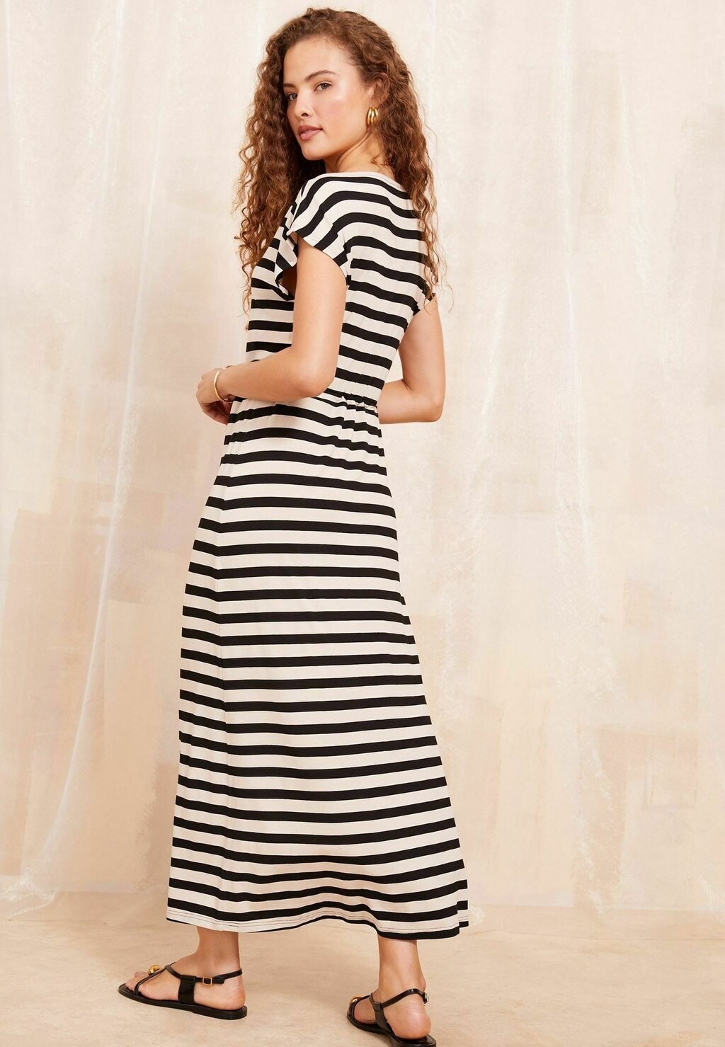 

Платье из джерси STRIPE PETITE Friends Like These, черный