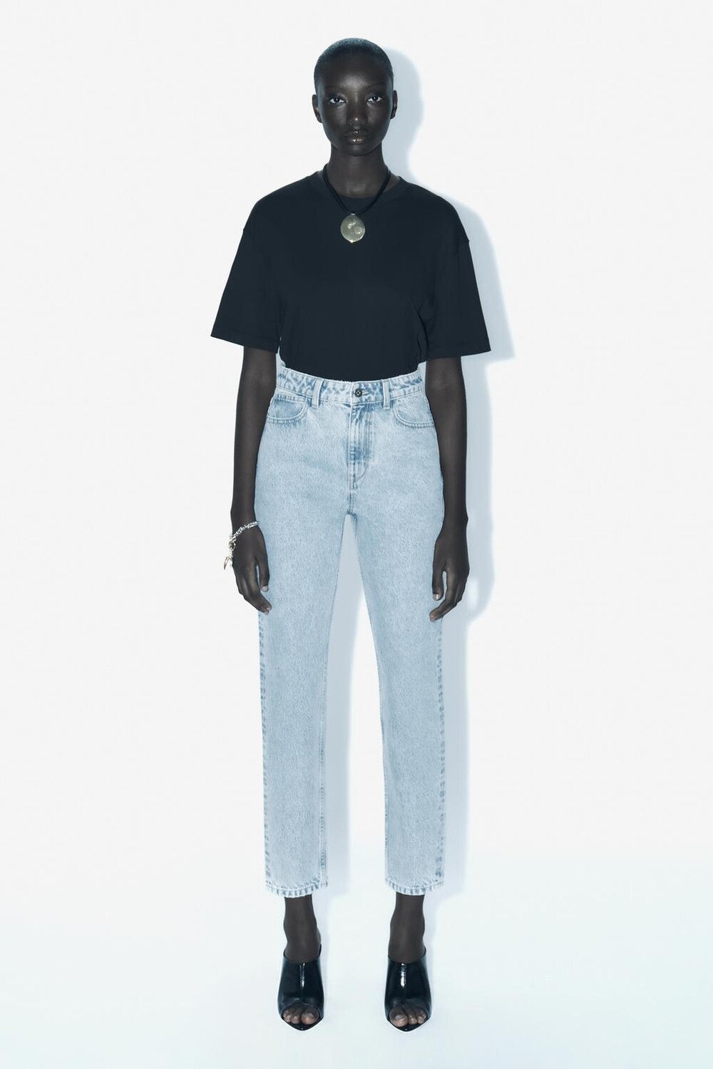 

Джинсы с высокой посадкой z1975 mom-fit ZARA, светло-синий