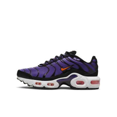 

Кроссовки Nike Air Max Plus, цвет Black/Voltage Purple/Purple Agate/Total Orange