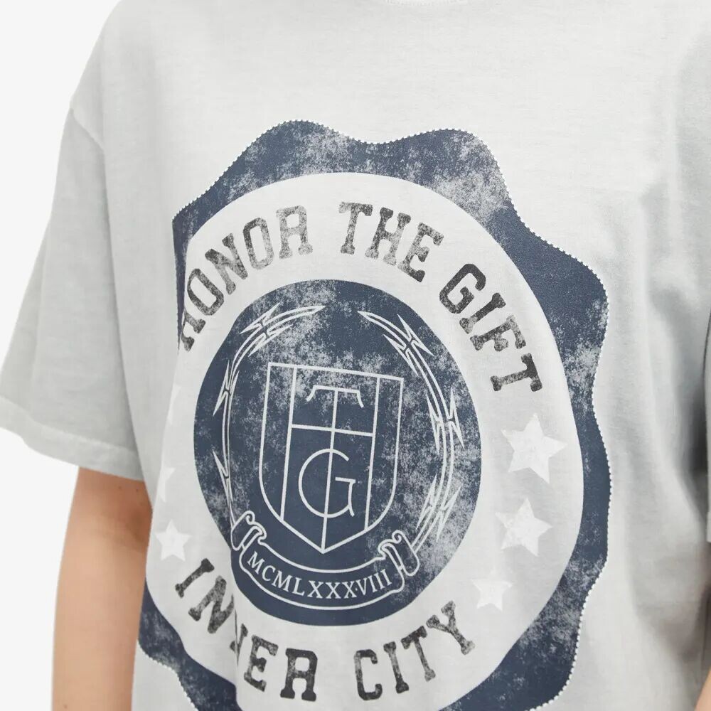 

Honor the Gift Футболка с логотипом Seal, серый