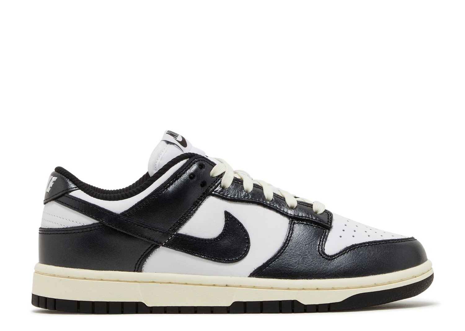 

Кроссовки Nike Wmns Dunk Low 'Vintage Panda', черный