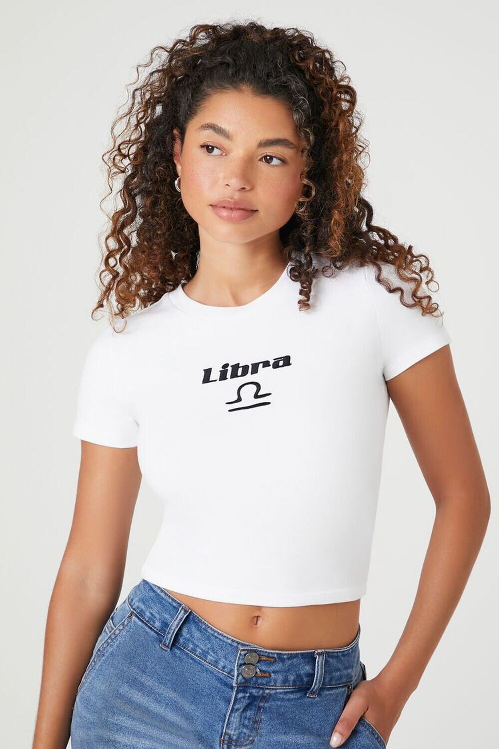 

Укороченная футболка Libra с графическим рисунком Forever 21, белый