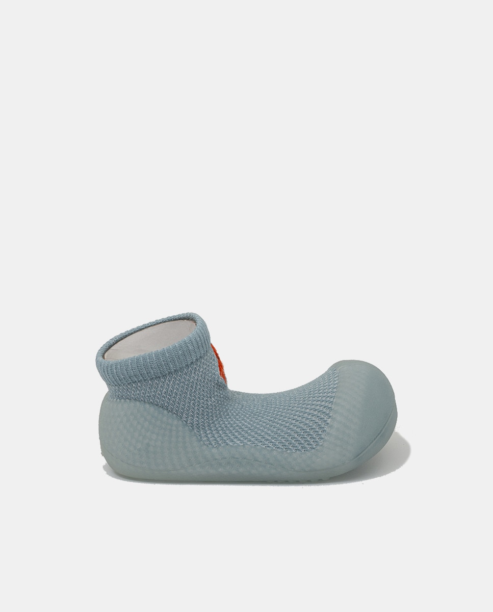 цена Детские домашние тапочки закрытого носка с резинкой на голенище Attipas, синий