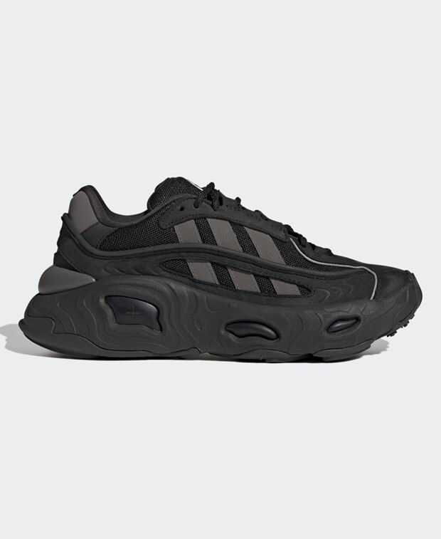 

Кроссовки adidas, черный