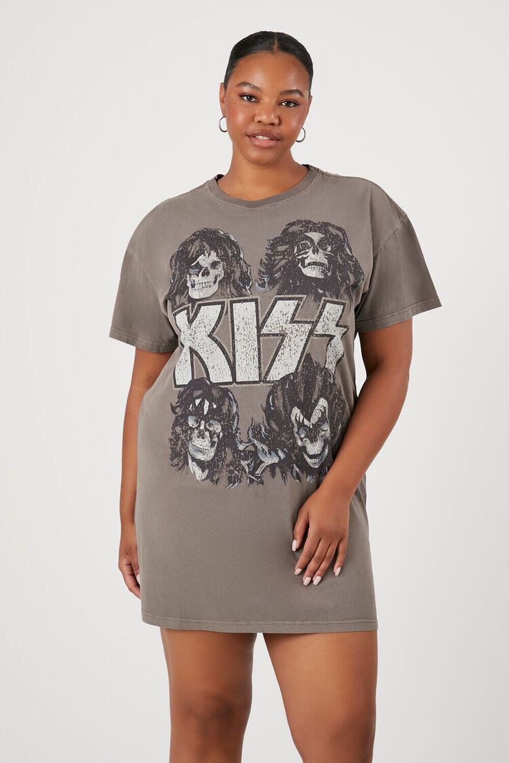 

Платье-футболка с рисунком KISS больших размеров Forever 21, серый