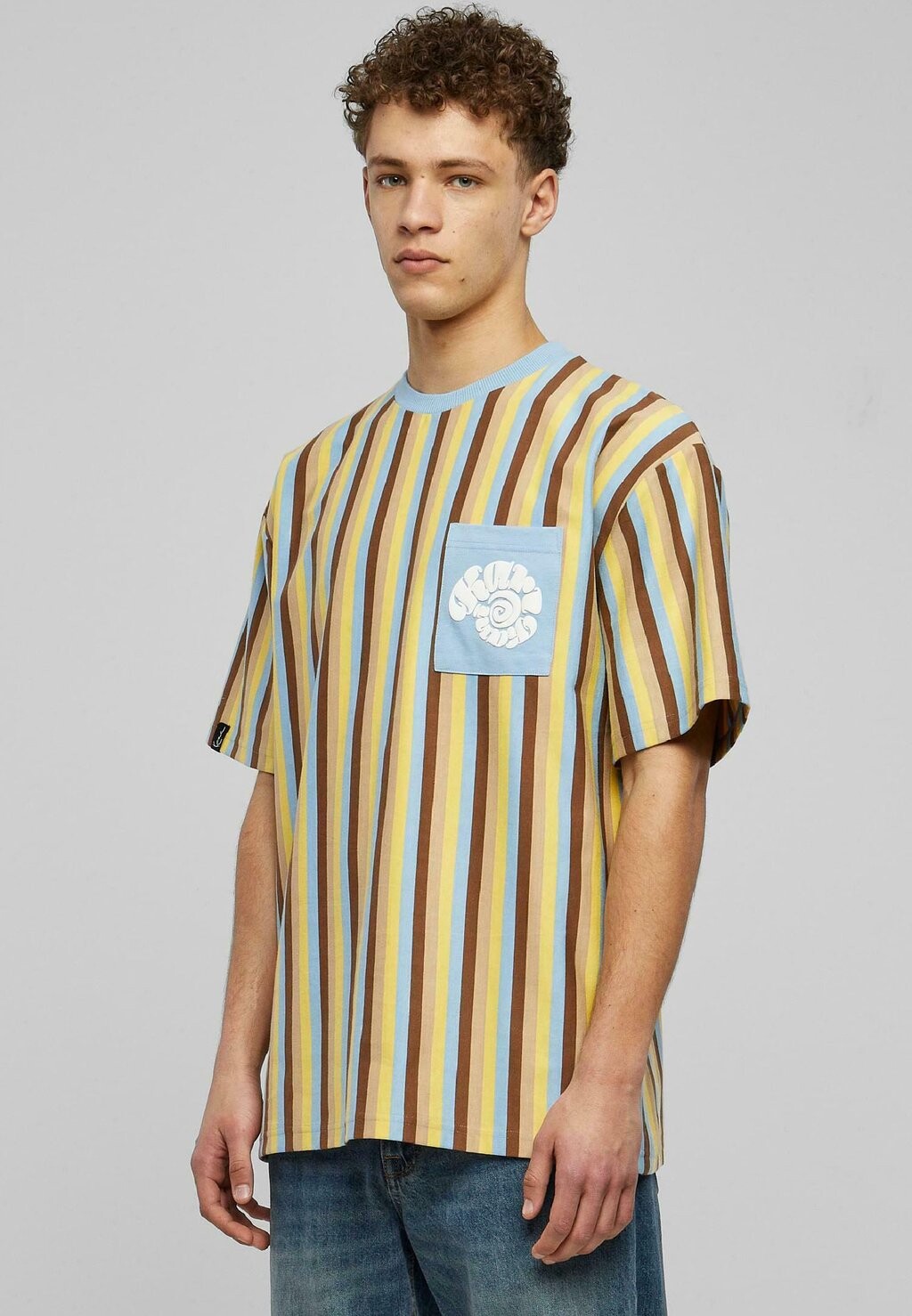 

Футболка с принтом SIGNATURE OS STRIPED Karl Kani, голубой светло-желто-коричневый