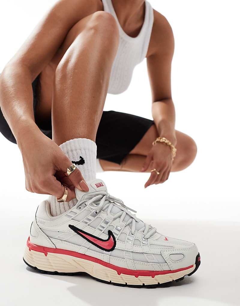 

Кроссовки Nike P-6000 кремового и розового цветов