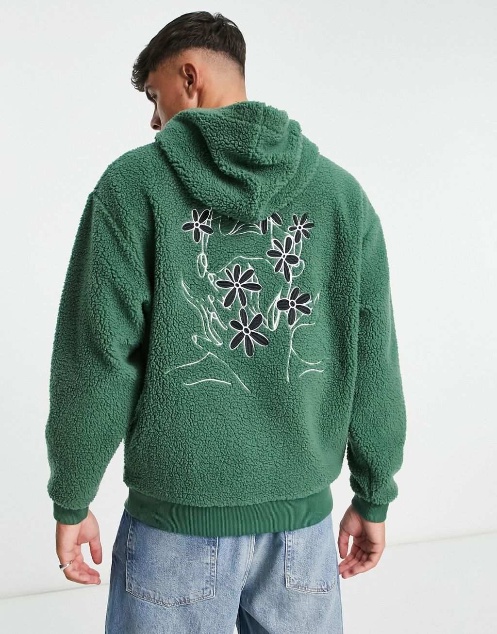

Толстовка оверсайз зеленого борга с вышивкой на спине ASOS DESIGN