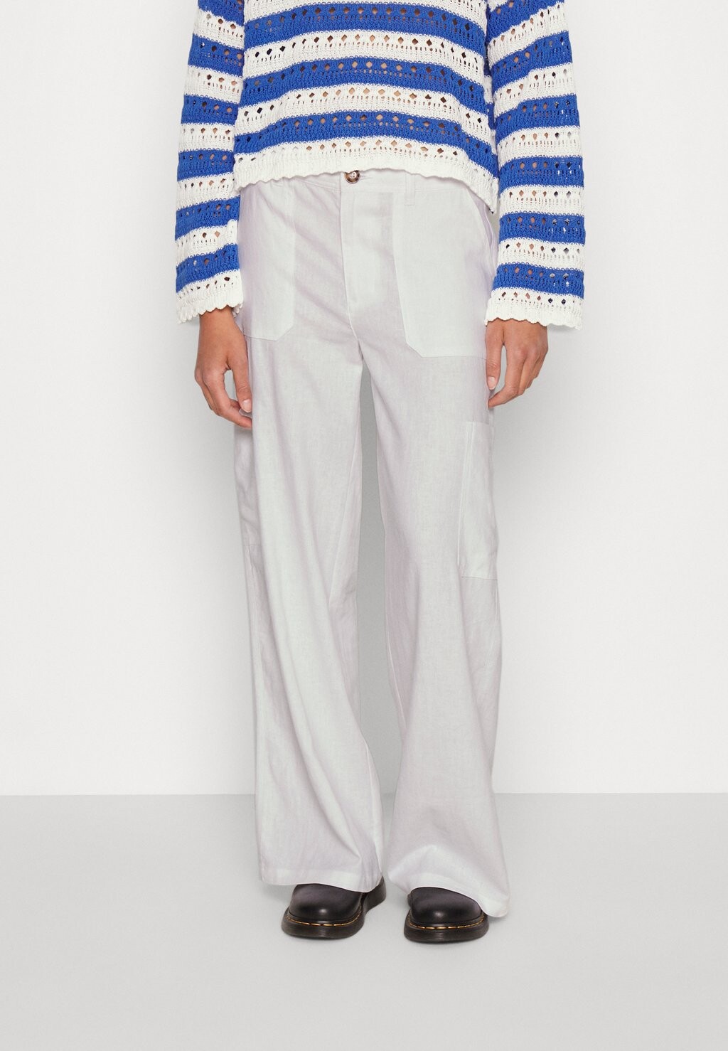 

Брюки Gina Tricot, белый